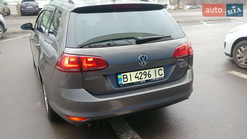 Універсал Volkswagen Golf 2015 в Полтаві