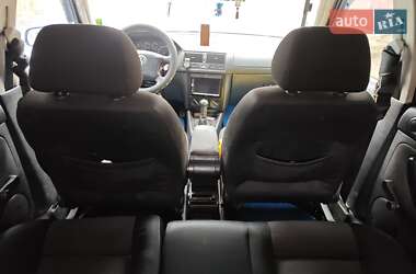 Хэтчбек Volkswagen Golf 1998 в 