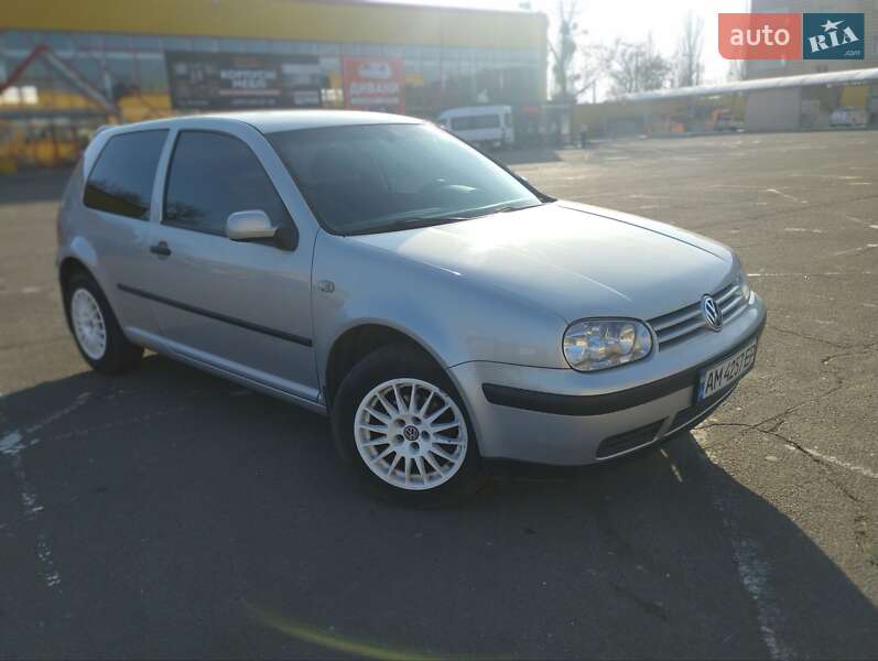 Volkswagen Golf 1998
