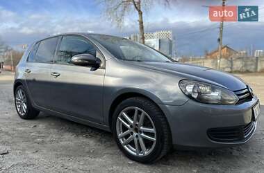 Хетчбек Volkswagen Golf 2012 в Києві