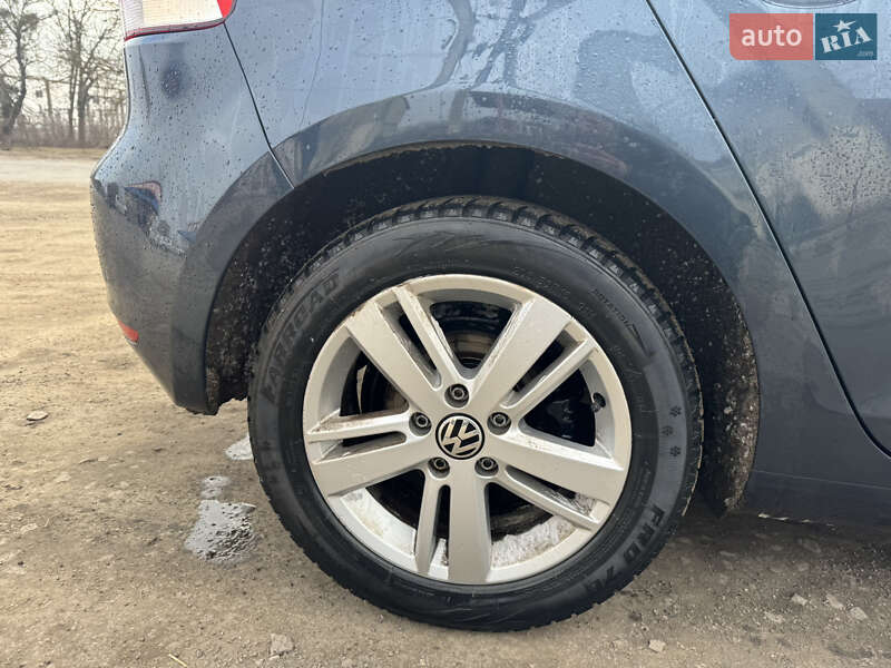 Хетчбек Volkswagen Golf 2012 в Крижополі
