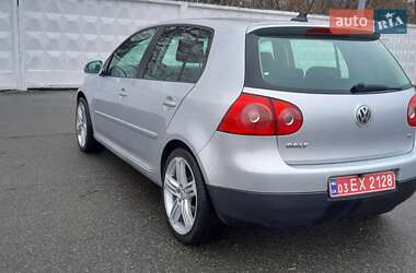 Хетчбек Volkswagen Golf 2008 в Києві