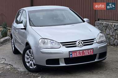 Хэтчбек Volkswagen Golf 2005 в Полтаве