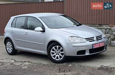 Хэтчбек Volkswagen Golf 2005 в Полтаве