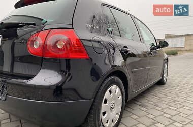 Хэтчбек Volkswagen Golf 2007 в Запорожье