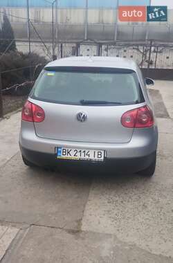 Хэтчбек Volkswagen Golf 2007 в Ровно