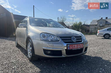 Універсал Volkswagen Golf 2009 в Яворові