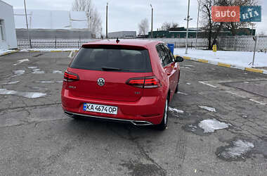 Хетчбек Volkswagen Golf 2017 в Києві