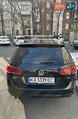 Універсал Volkswagen Golf 2015 в Києві