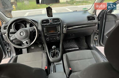 Хэтчбек Volkswagen Golf 2010 в Коломые