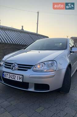 Хэтчбек Volkswagen Golf 2008 в Надворной