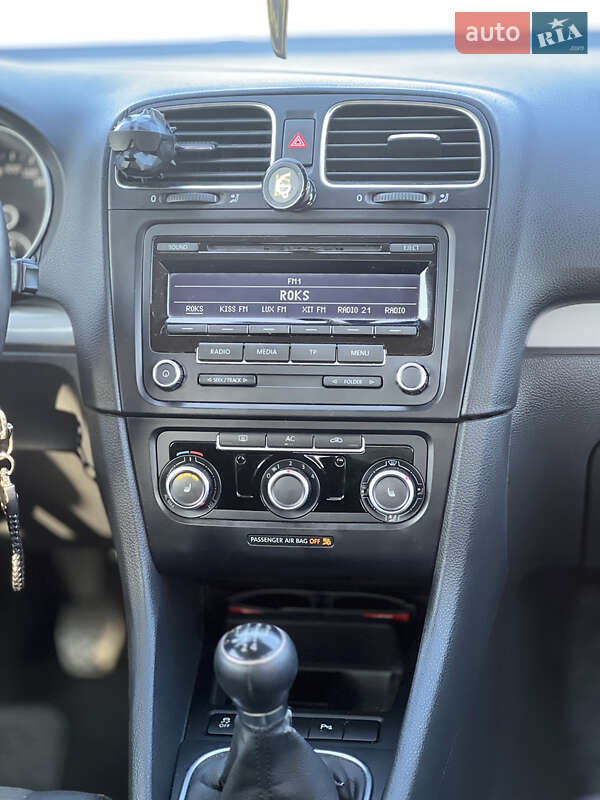 Універсал Volkswagen Golf 2011 в Полтаві