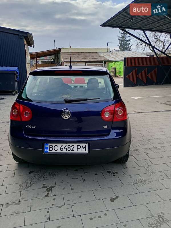 Хетчбек Volkswagen Golf 2007 в Самборі