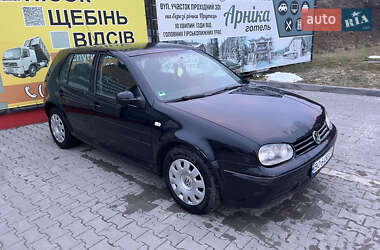 Хэтчбек Volkswagen Golf 2003 в Тернополе