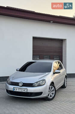 Хэтчбек Volkswagen Golf 2010 в Звягеле