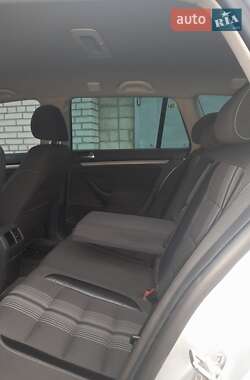 Универсал Volkswagen Golf 2012 в 