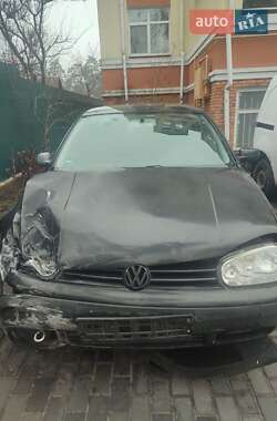 Хэтчбек Volkswagen Golf 2001 в Буче