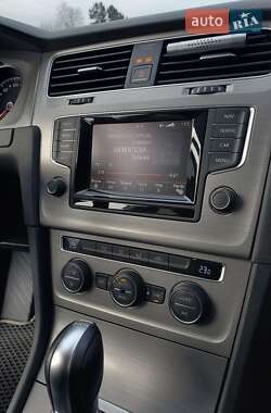 Универсал Volkswagen Golf 2014 в 