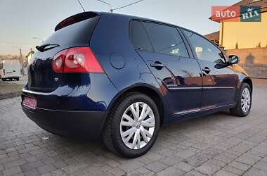 Хэтчбек Volkswagen Golf 2008 в Ровно