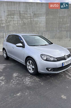 Хэтчбек Volkswagen Golf 2012 в Львове