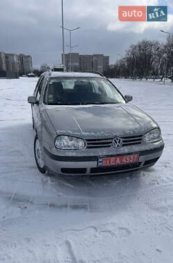 Универсал Volkswagen Golf 2003 в Черкассах