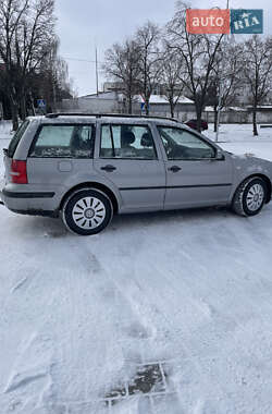 Универсал Volkswagen Golf 2003 в Черкассах