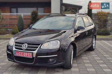 Универсал Volkswagen Golf 2008 в Стрые