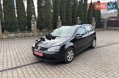 Хэтчбек Volkswagen Golf 2004 в Надворной