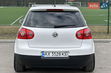 Хэтчбек Volkswagen Golf 2004 в Ивано-Франковске