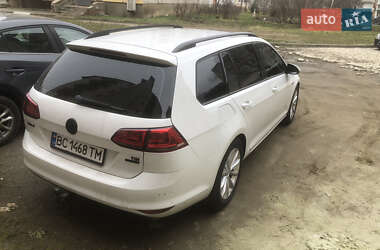 Универсал Volkswagen Golf 2015 в Стрые