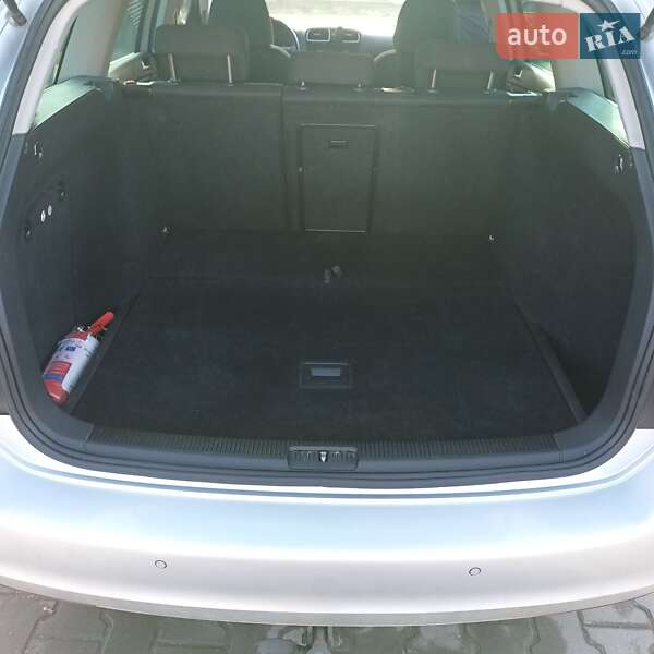 Универсал Volkswagen Golf 2010 в Ужгороде