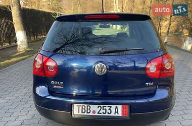 Хетчбек Volkswagen Golf 2008 в 