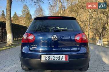 Хетчбек Volkswagen Golf 2008 в 
