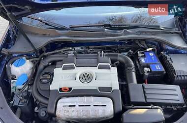Хетчбек Volkswagen Golf 2008 в 