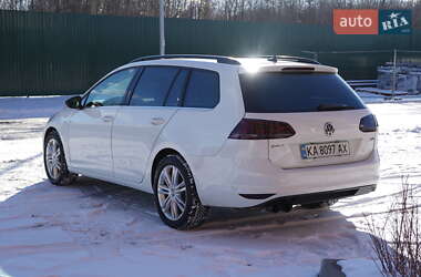 Универсал Volkswagen Golf 2015 в Киеве