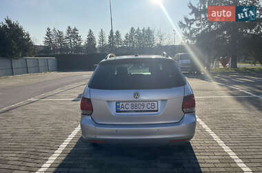 Универсал Volkswagen Golf 2013 в 