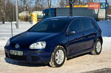 Хэтчбек Volkswagen Golf 2005 в Харькове