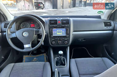 Хэтчбек Volkswagen Golf 2007 в Виннице