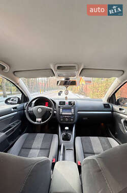 Хетчбек Volkswagen Golf 2008 в Львові