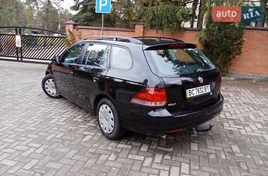 Универсал Volkswagen Golf 2010 в Львове