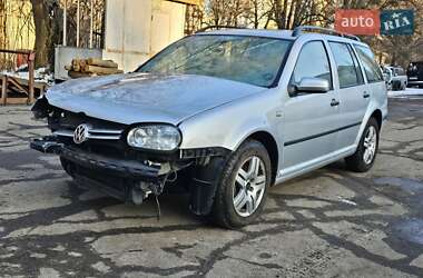 Універсал Volkswagen Golf 2002 в Києві