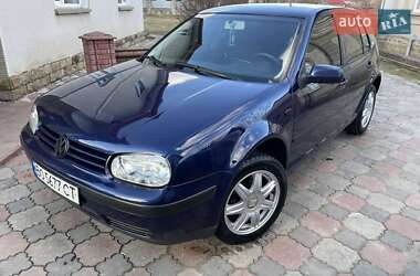 Хэтчбек Volkswagen Golf 2002 в Теребовле