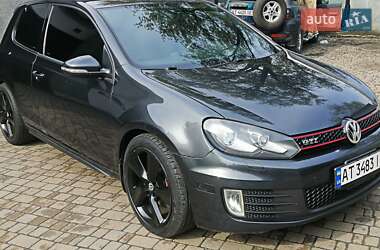 Хэтчбек Volkswagen Golf 2010 в Ивано-Франковске