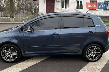 Хетчбек Volkswagen Golf 2006 в Радомишлі