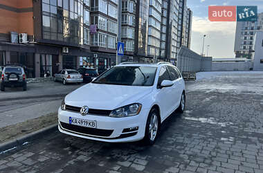 Універсал Volkswagen Golf 2015 в Львові