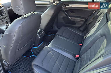 Универсал Volkswagen Golf 2013 в 