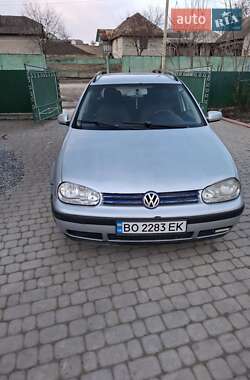 Универсал Volkswagen Golf 2002 в Копычинце