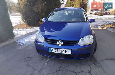 Хэтчбек Volkswagen Golf 2005 в Христиновке