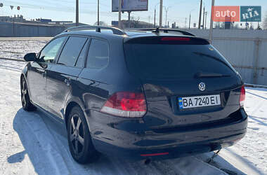 Універсал Volkswagen Golf 2012 в Черкасах