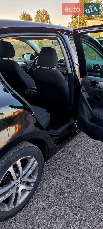 Хетчбек Volkswagen Golf 2009 в Вінниці